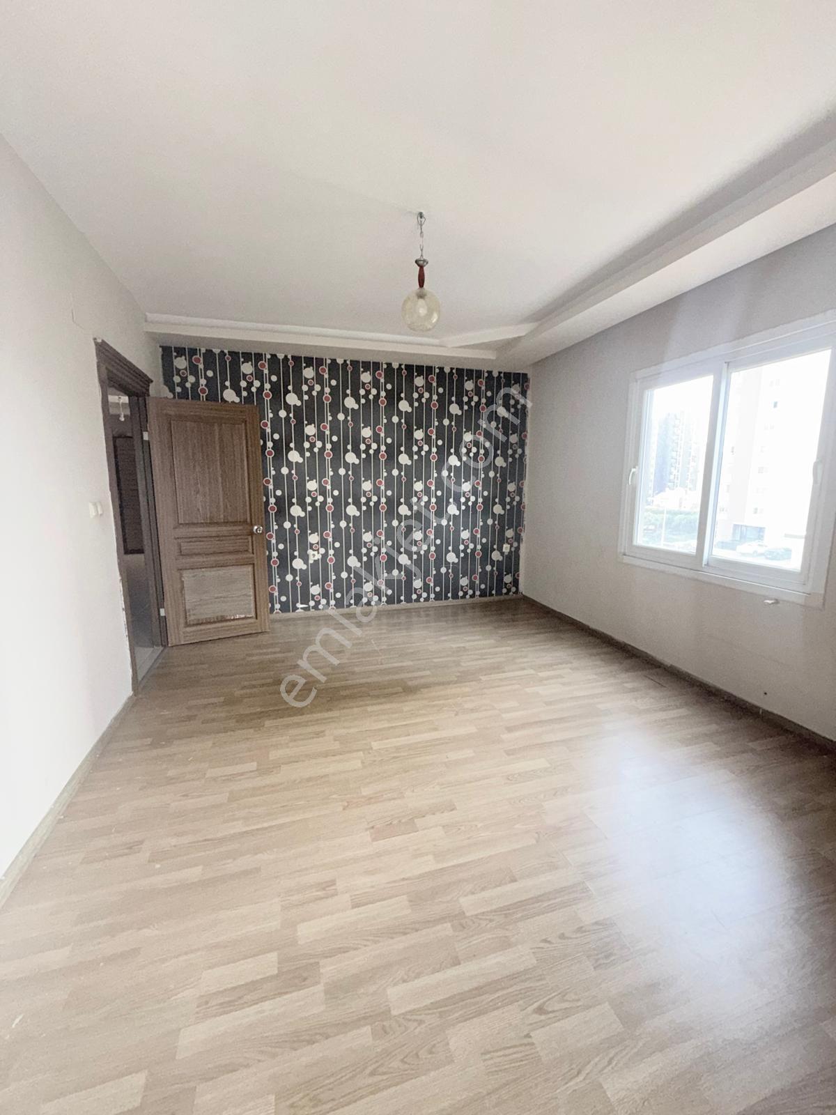 Mezitlinin Kalbi Olan Zeytinli Caddede 3+1 — fotoğraf 31