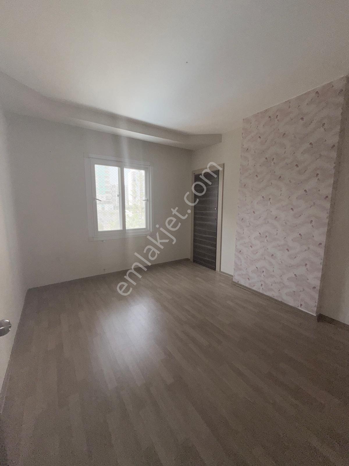 Mezitlinin Kalbi Olan Zeytinli Caddede 3+1 — fotoğraf 32