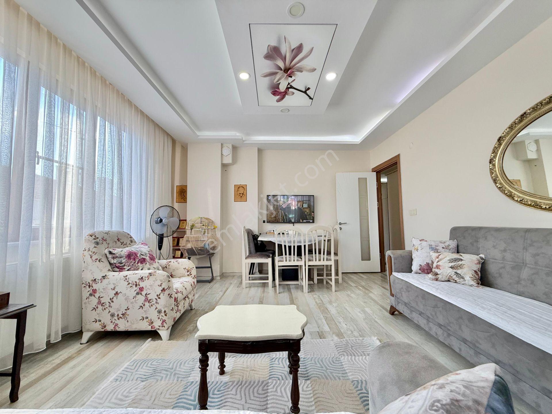 ▀jet Emlaktan Altınkumda Ön Cephe Arakat Ayrı Mutfaklı 2+1 Daire — fotoğraf 11