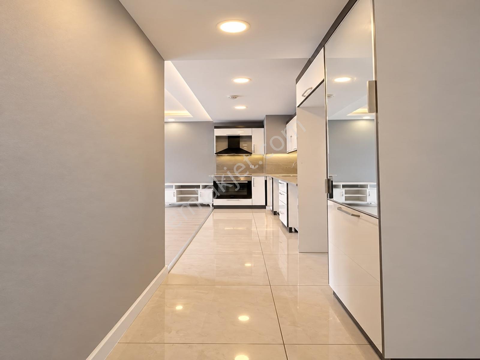 Güzelyurt Beylikdüzü Metrobüse 7 Dk.site İçinde Satılık 2+1daire — fotoğraf 25