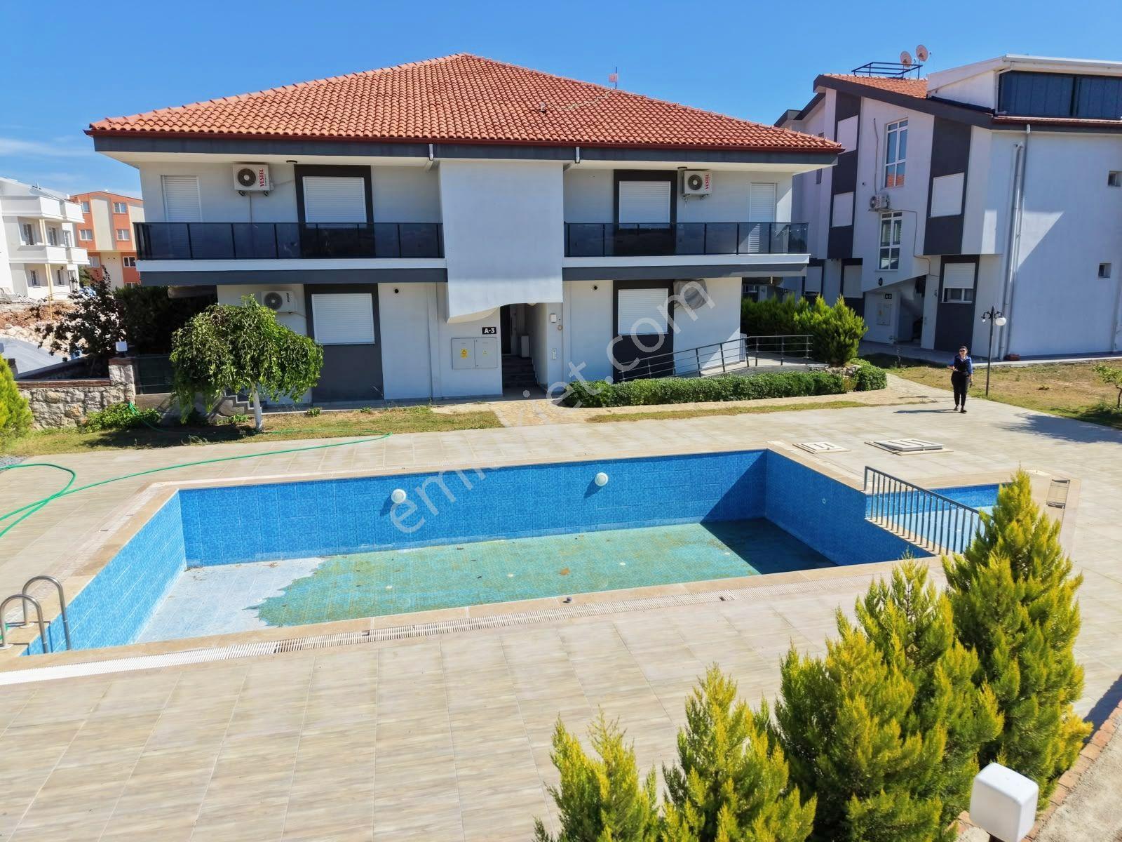 Didim'de Satılık Butik Site'de Geniş Verandalı Bahçeli 2+1 Daire — fotoğraf 2