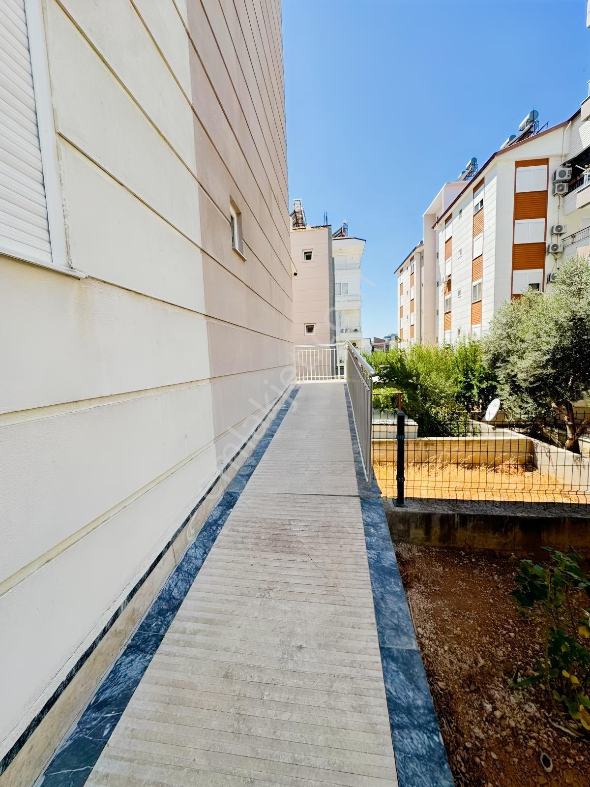 Satılık 3+1 Geniş Kullanımlı Daire / Antalya Serik Akçaalan Mah. — fotoğraf 3