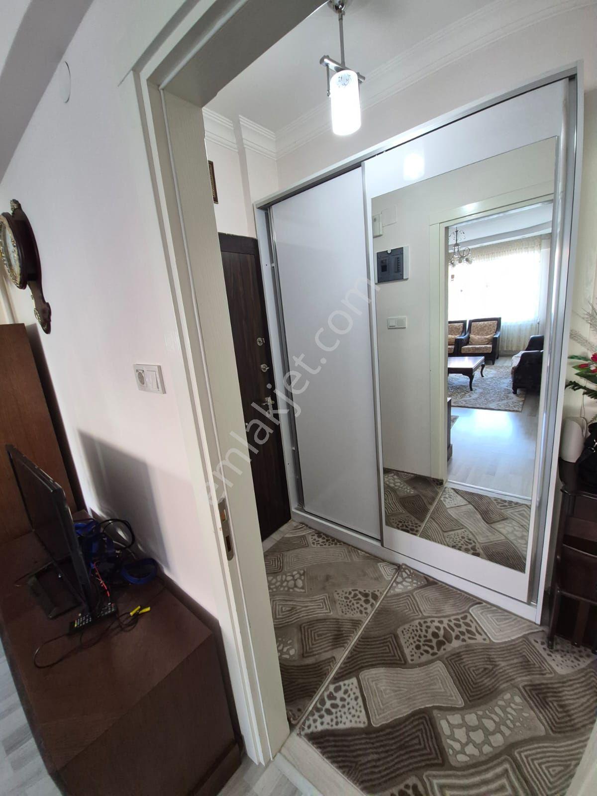 Egenova Emlaktan Çarşı Merkezde Satılık Daire — fotoğraf 16