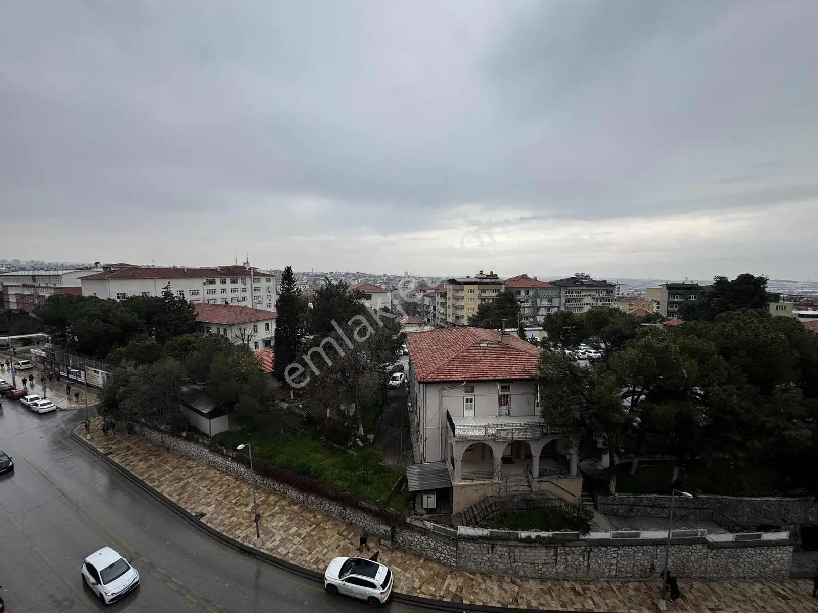 Redstone Myidol'den Devlet Hastane Karşısı Tabela Değerli 3+1 — fotoğraf 11