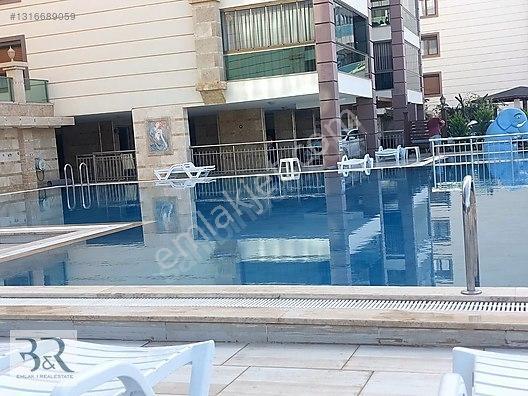 Ful Deniz Manzaralı Ve Doğalgazlı Geniş 3+1 Daire