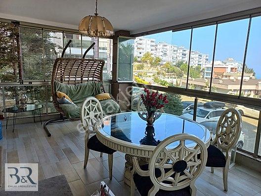 Ful Deniz Manzaralı Ve Doğalgazlı Geniş 3+1 Daire — fotoğraf 8