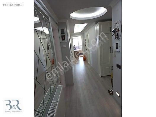 Ful Deniz Manzaralı Ve Doğalgazlı Geniş 3+1 Daire — fotoğraf 13
