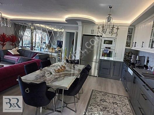 Ful Deniz Manzaralı Ve Doğalgazlı Geniş 3+1 Daire — fotoğraf 18