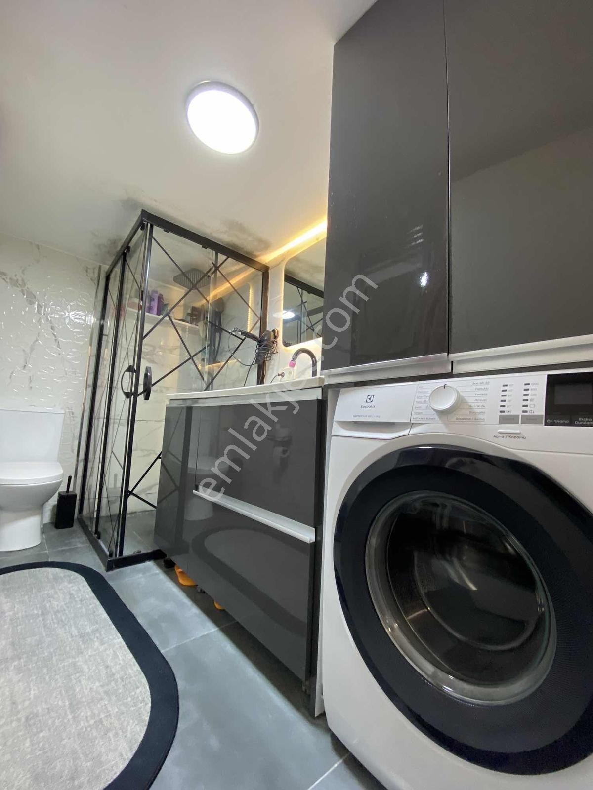 Akalından Geniş 2+1 Metro Yakını Satılık Full Bakımlı Daire — fotoğraf 12
