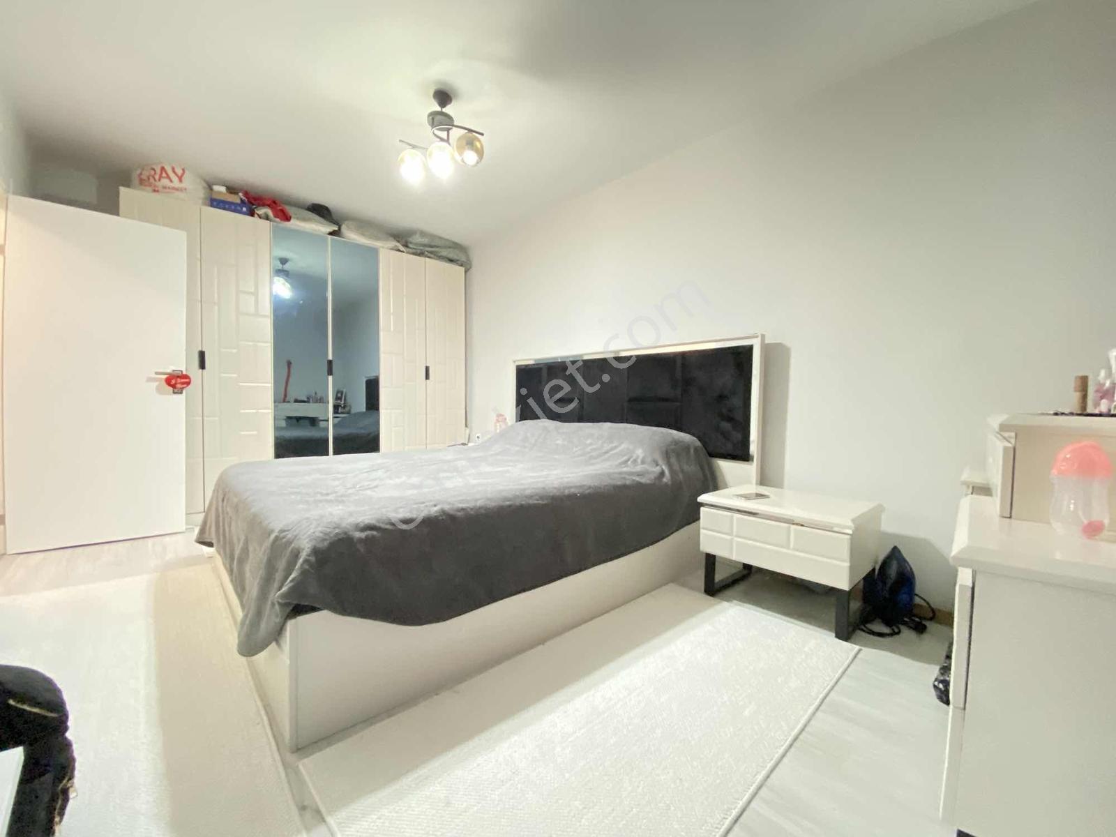 Akalından Geniş 2+1 Metro Yakını Satılık Full Bakımlı Daire — fotoğraf 20