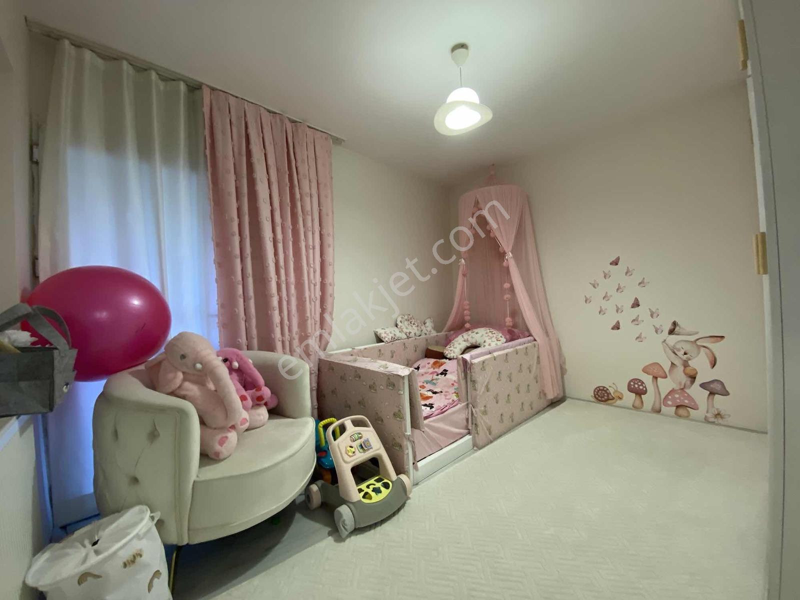 Akalından Geniş 2+1 Metro Yakını Satılık Full Bakımlı Daire — fotoğraf 26