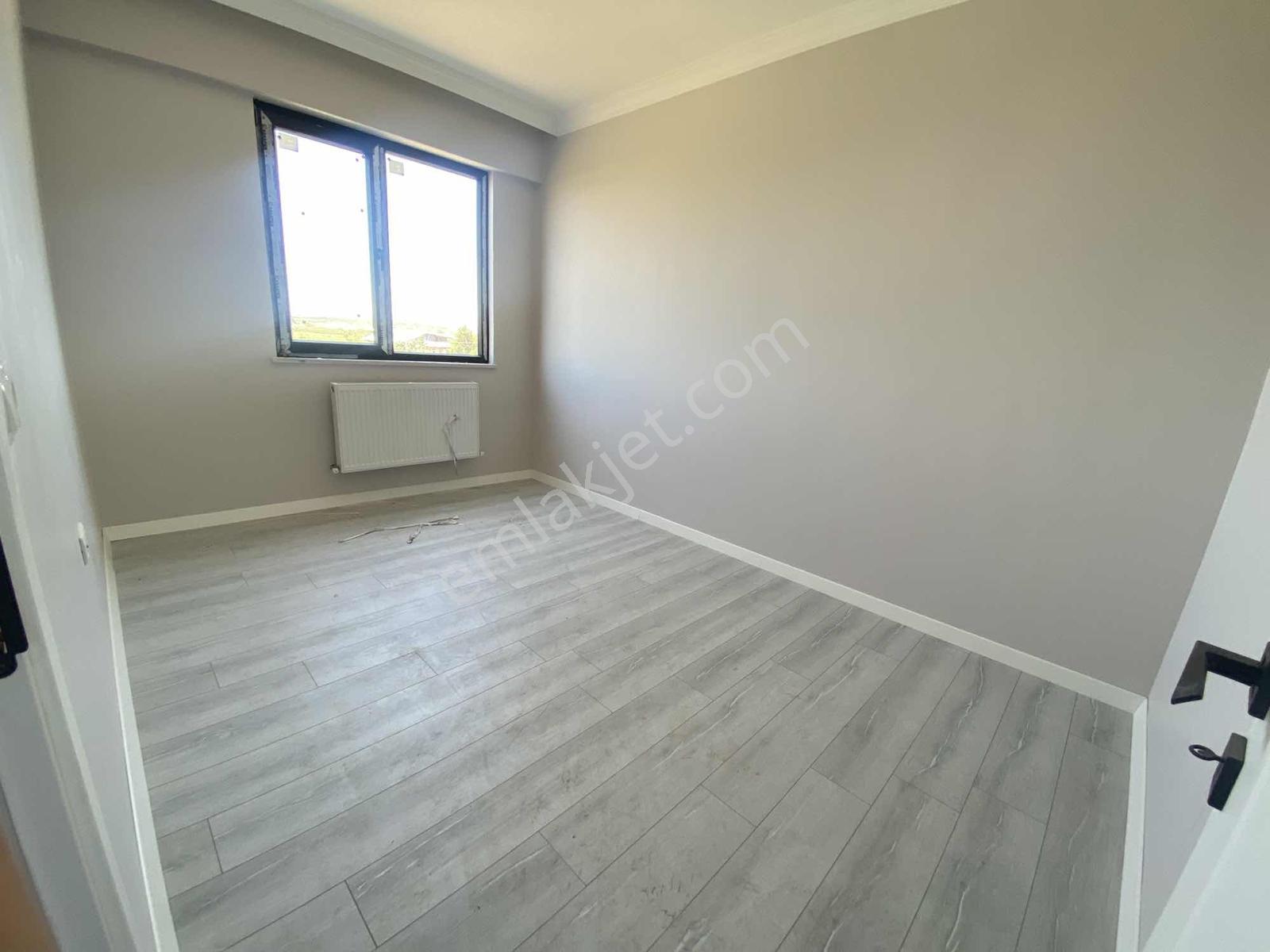 Narmanoğlu`ndan Satılık Deniz Manzaralı 2+1 Daire — fotoğraf 7