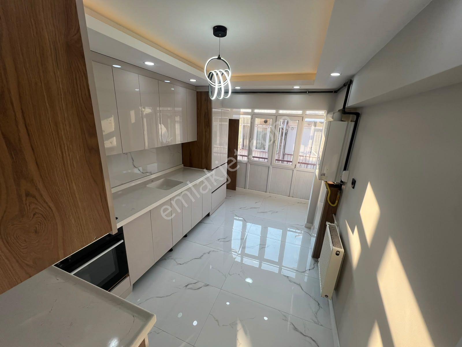 Sincan Akşemsettin Mah Salon Bağımsız Merkezi Konumda Yapılı Satılık Daire — fotoğraf 9