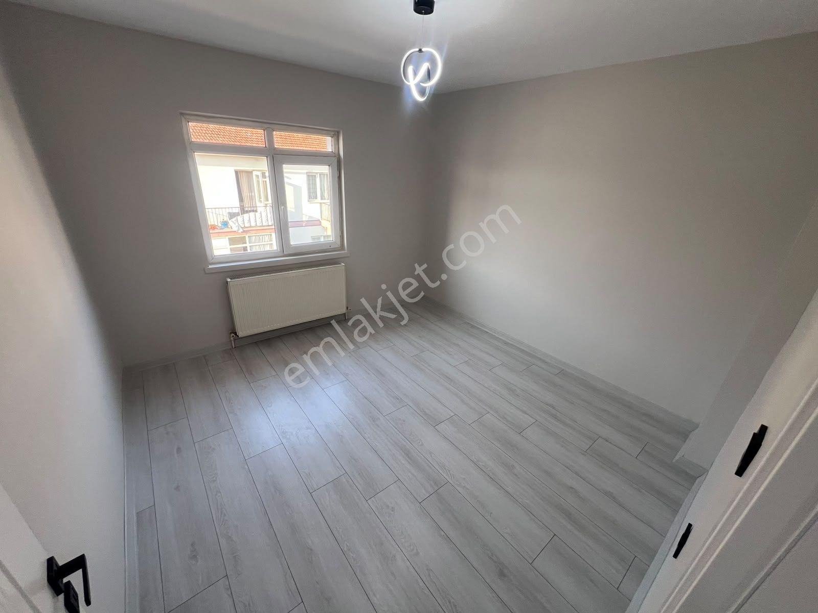 Sincan Akşemsettin Mah Salon Bağımsız Merkezi Konumda Yapılı Satılık Daire — fotoğraf 10