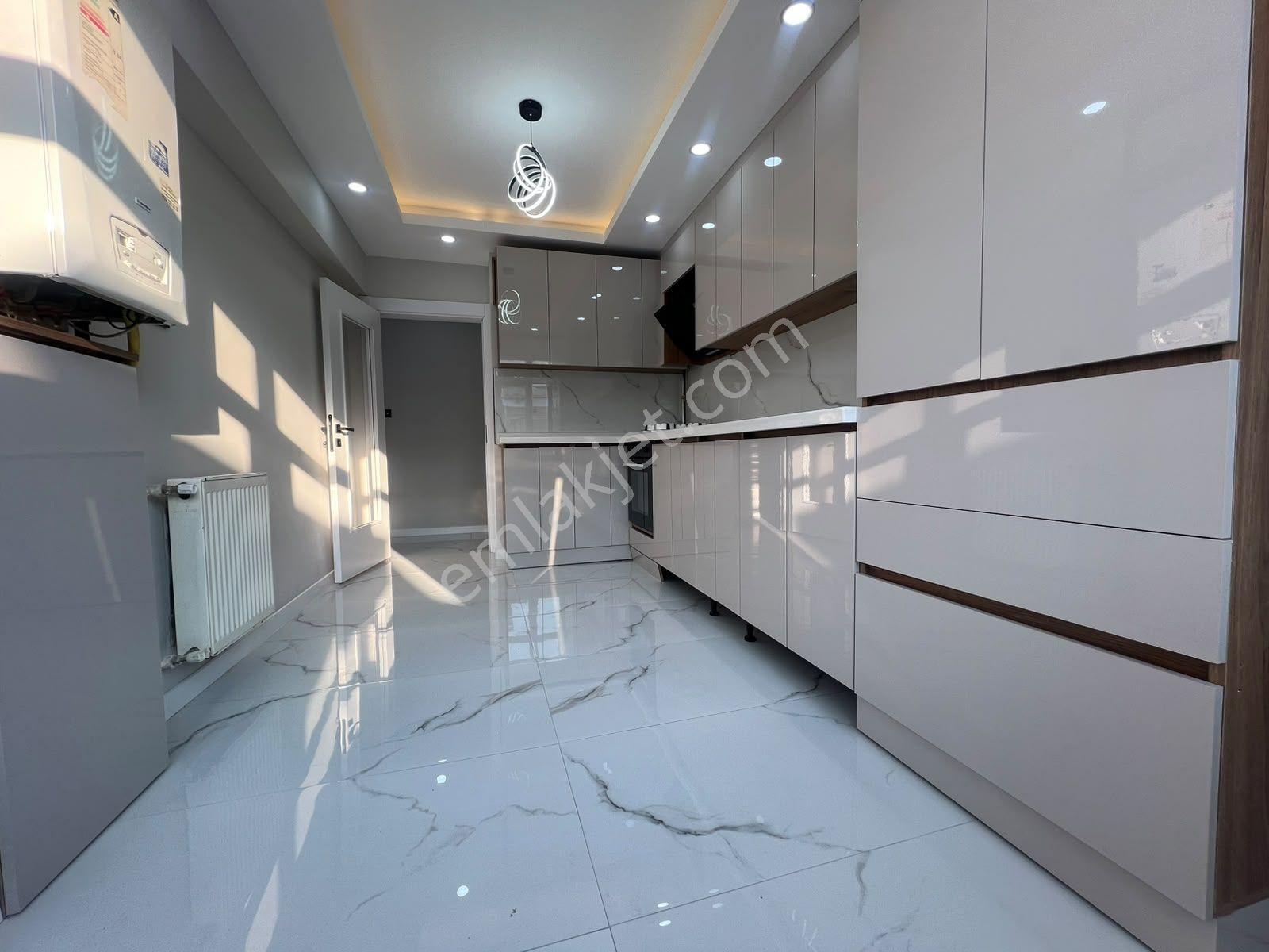 Sincan Akşemsettin Mah Salon Bağımsız Merkezi Konumda Yapılı Satılık Daire — fotoğraf 11