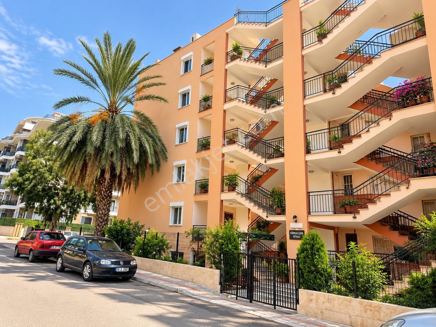 Alanya Mahmutlar 2+1 85m2 Eşyasız Fırsat Satılık Daireeeeeeeeeee — fotoğraf 2