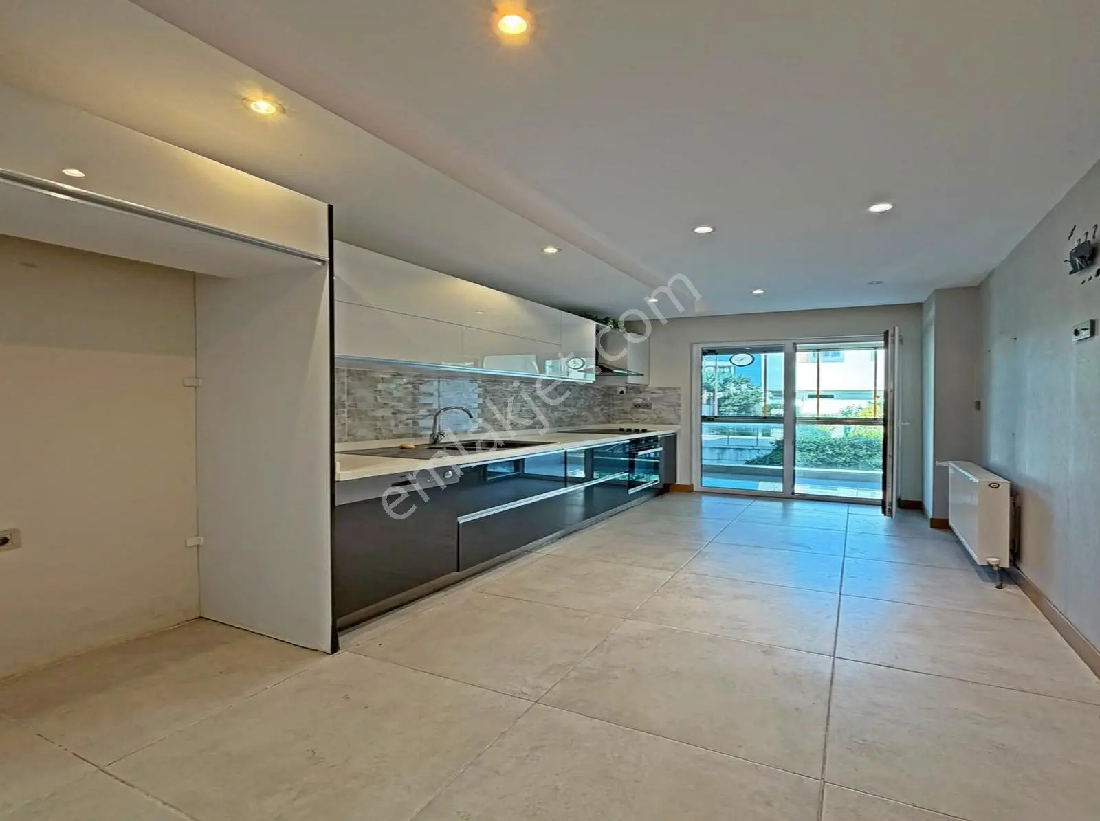 Butik Sitede Deniz Ve Havuz Manzaralı Büyük M2 3+1 Daire — fotoğraf 9