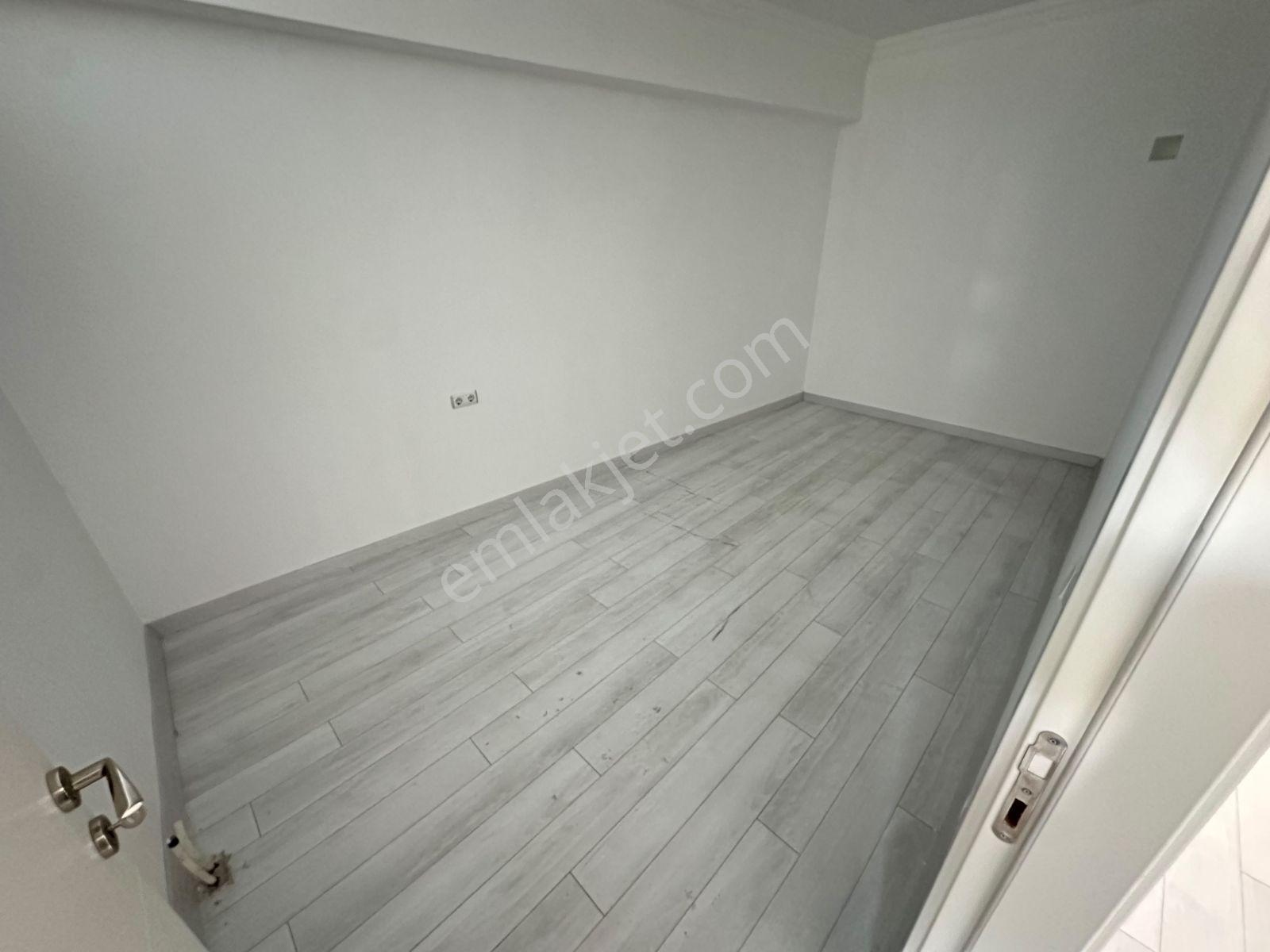 Konut Emlaktan Cadde Üzerinde Satılık 3+1 — fotoğraf 16