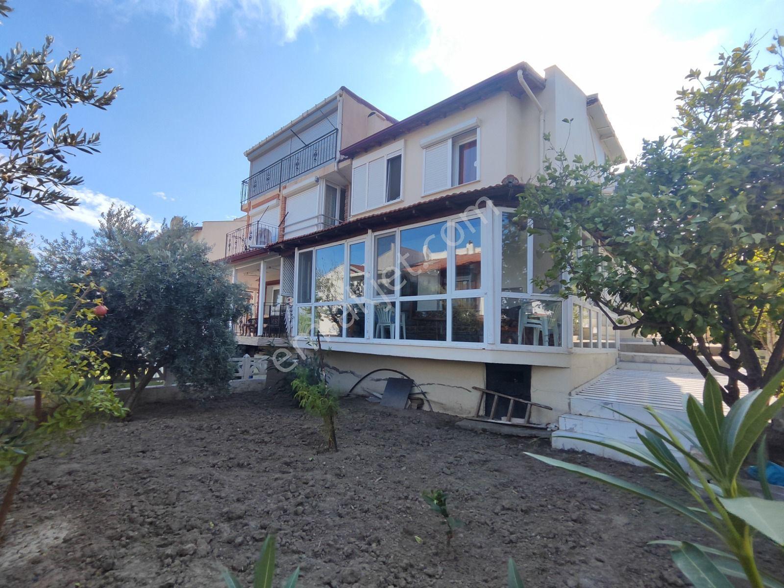 Seferihisar Sığacık’ta Deniz Manzaralı, Eşyalı Dubleks Yazlık Satılık! — fotoğraf 30