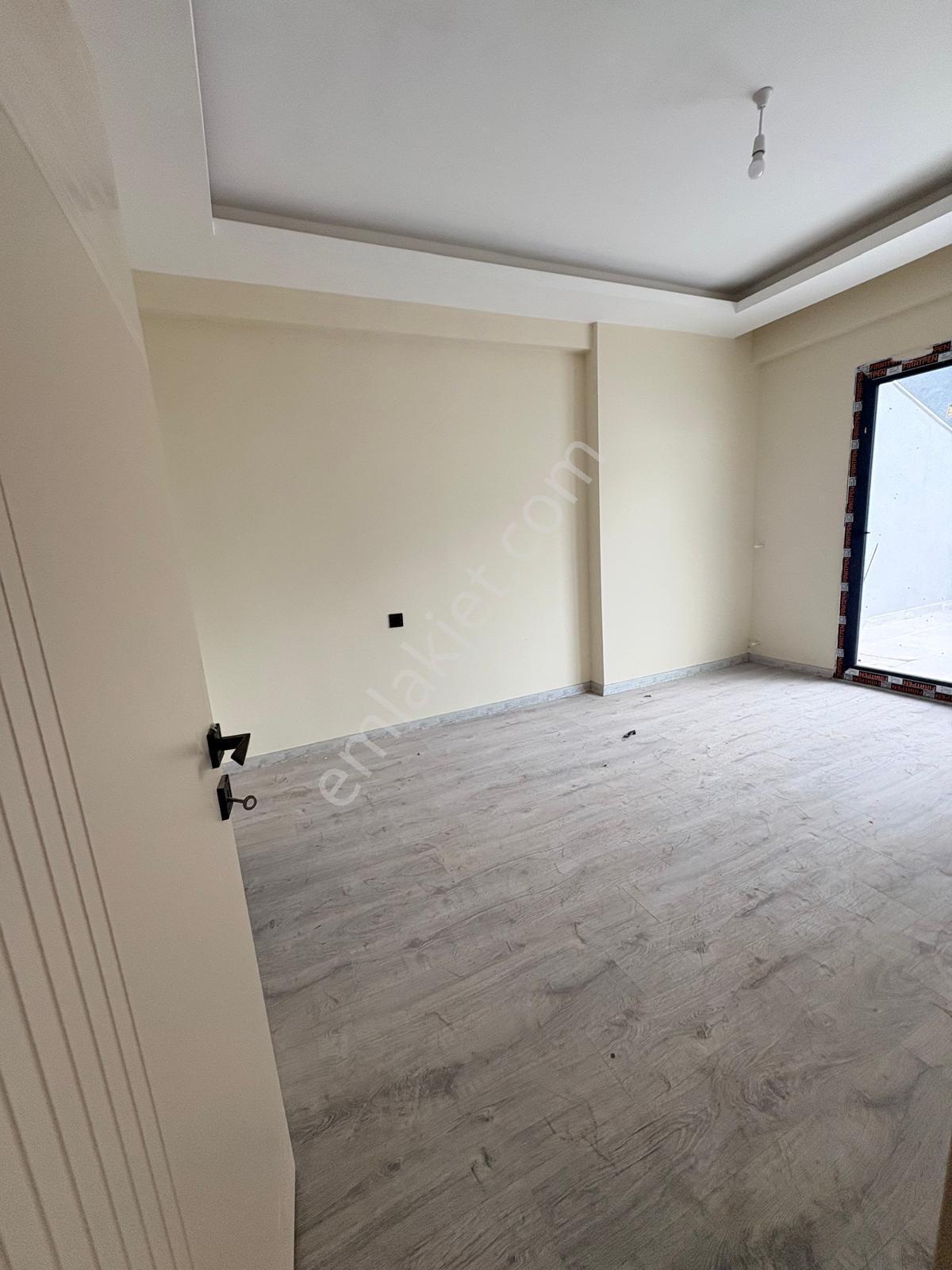 Geniş Teraslı, Deniz Manzaralı Satılık 2+1 | 7.000.000 Tl — fotoğraf 7