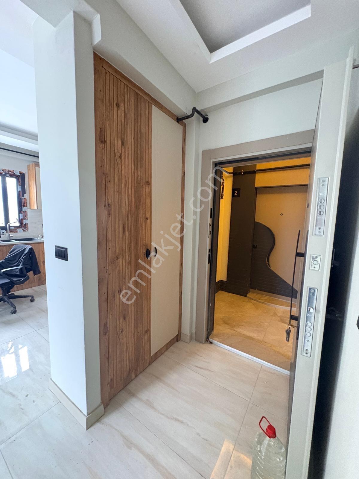 Geniş Teraslı, Deniz Manzaralı Satılık 2+1 | 7.000.000 Tl — fotoğraf 11