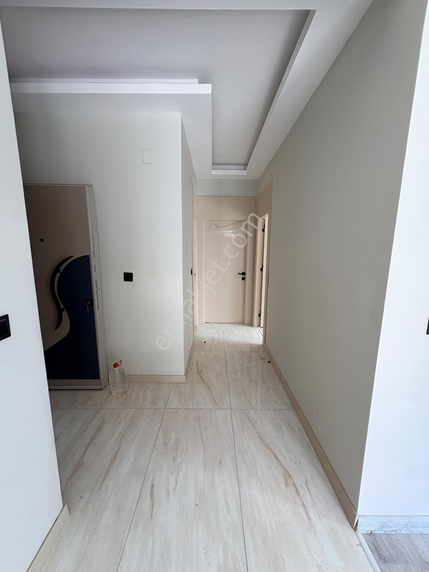 Geniş Teraslı, Deniz Manzaralı Satılık 2+1 | 7.000.000 Tl — fotoğraf 17