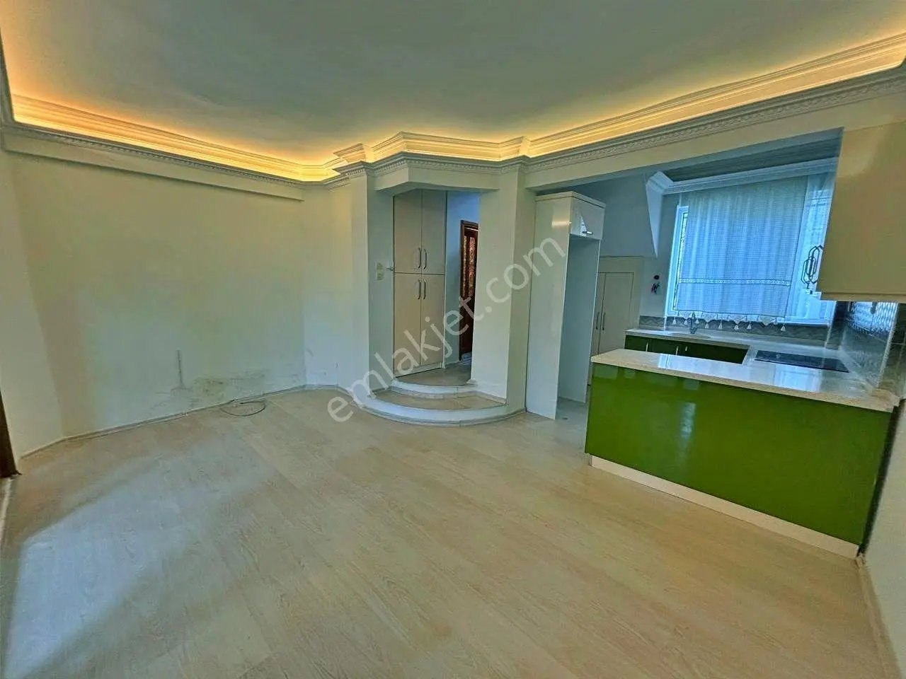 Uytundan Pelitköyde Denize 300 Metre Bahçe Kullanımlı 2+1 Villa — fotoğraf 2