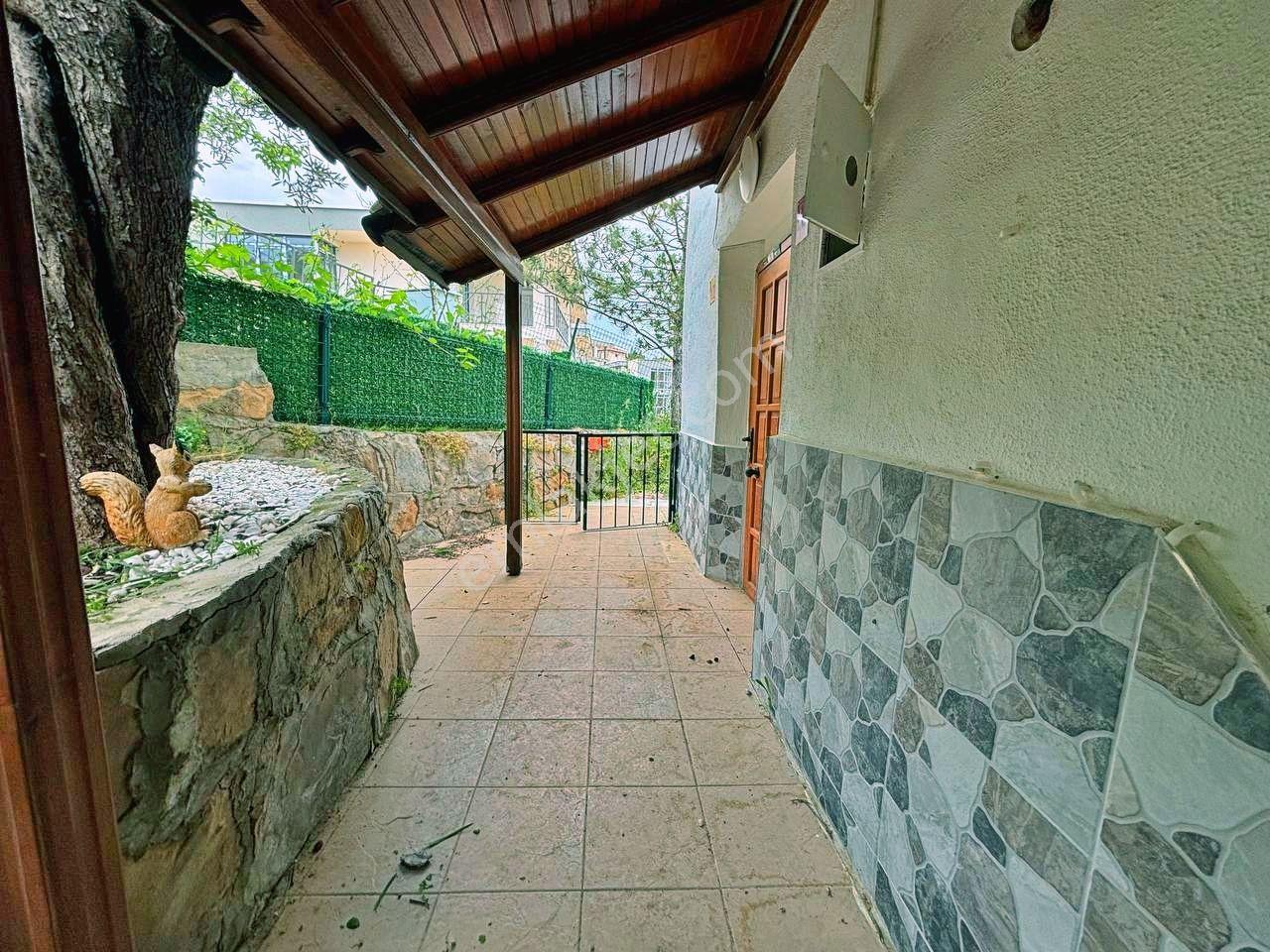 Uytundan Pelitköyde Denize 300 Metre Bahçe Kullanımlı 2+1 Villa — fotoğraf 21
