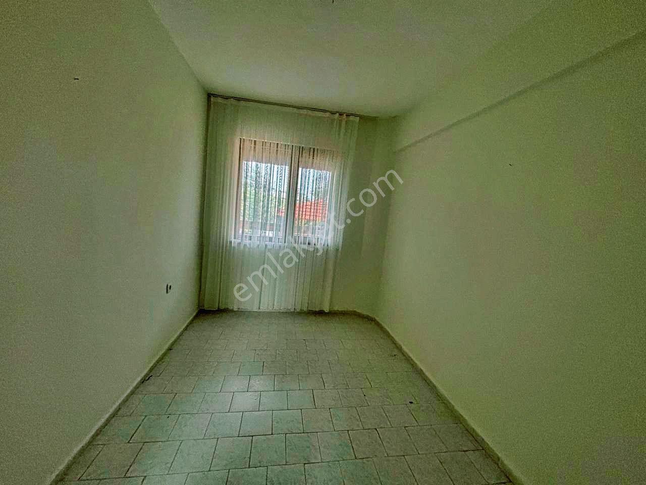 Uytundan Pelitköyde Denize 300 Metre Bahçe Kullanımlı 2+1 Villa — fotoğraf 24