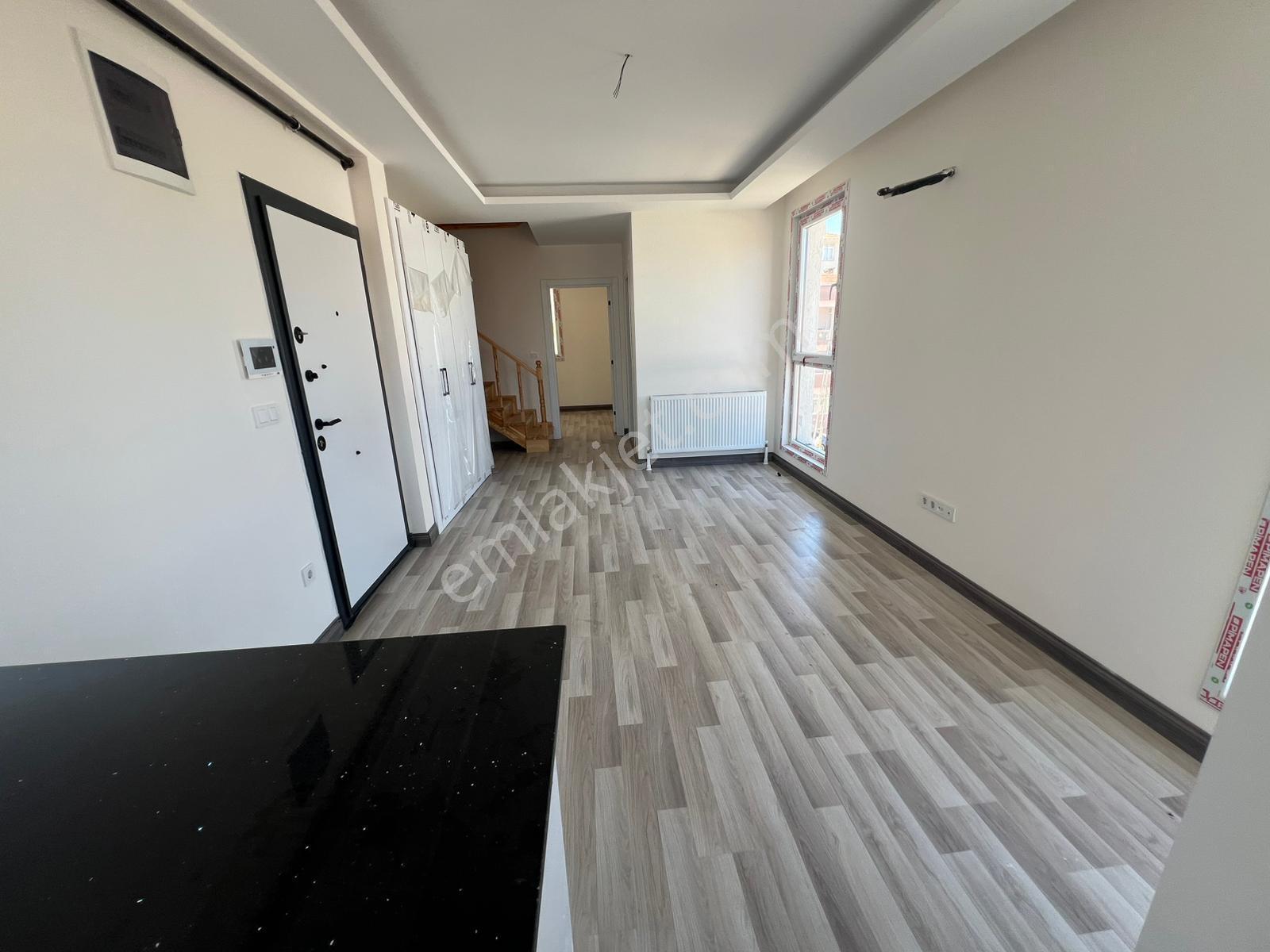 Yeditepe Üniversitesi'ne Yakın Sıfır 100 M2 Net Dubleks — fotoğraf 6