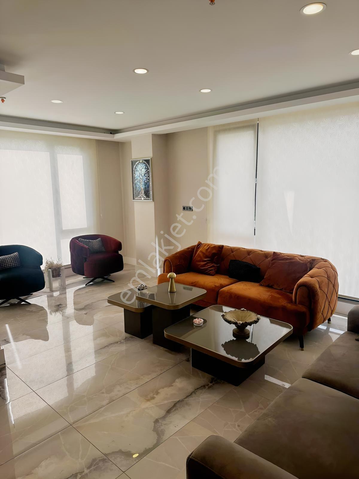 Truvadan Körfez Yat Limanı-marina Sahilde Prestijli Satılık 2+1 — fotoğraf 9