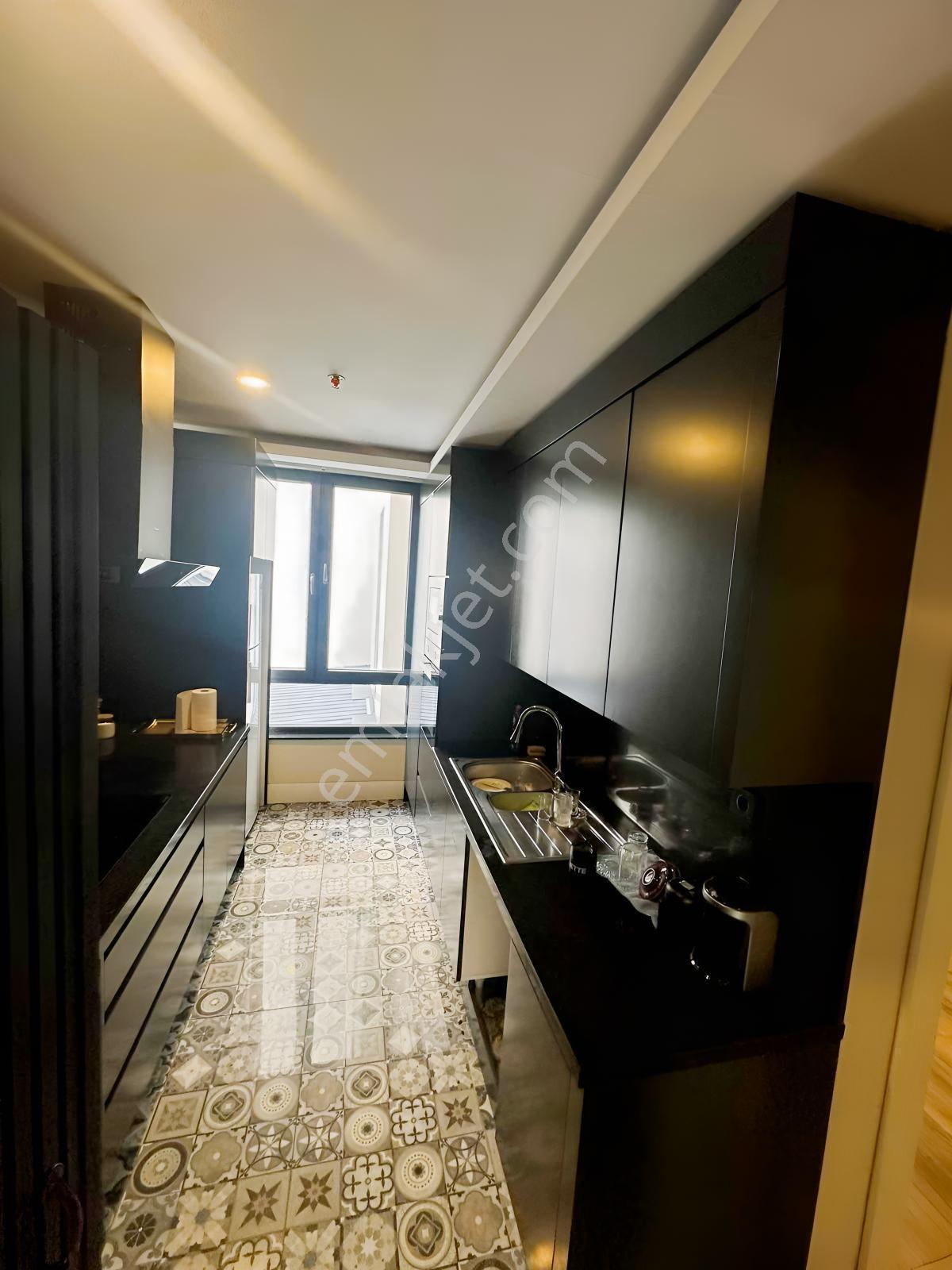 Truvadan Körfez Yat Limanı-marina Sahilde Prestijli Satılık 2+1 — fotoğraf 33
