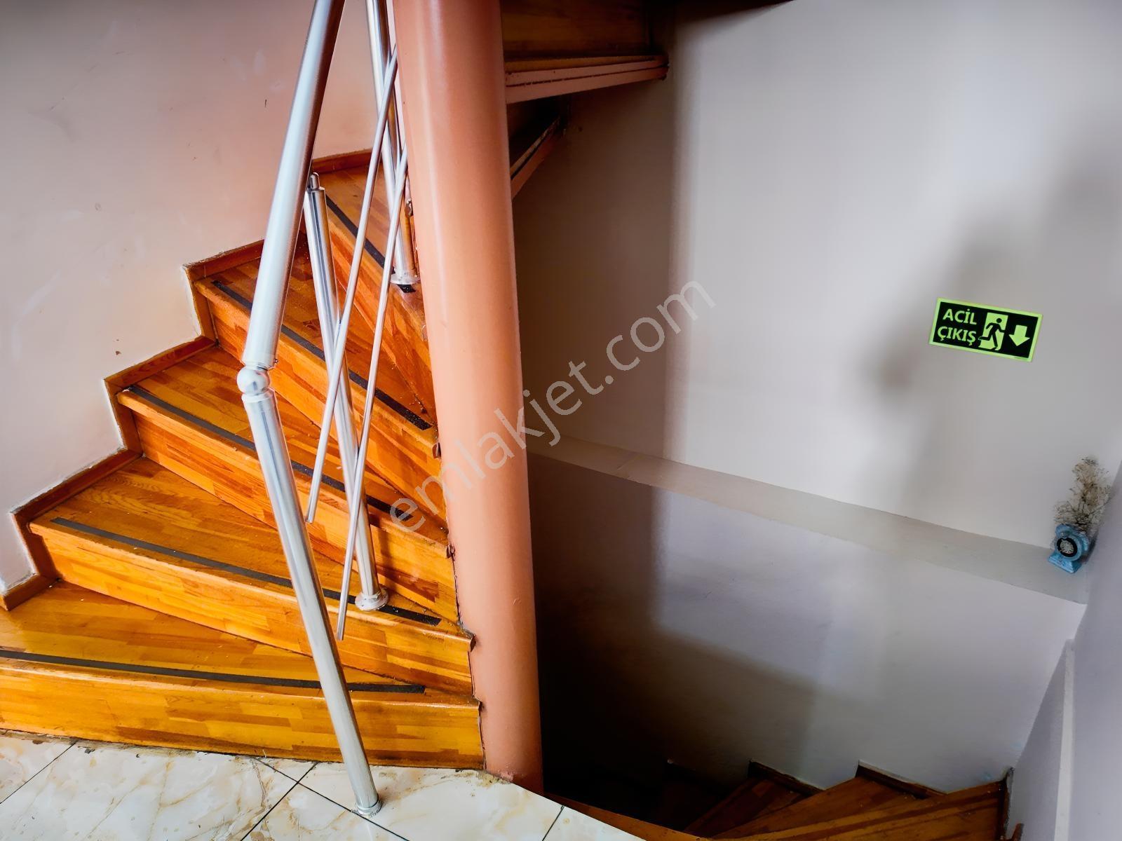 Fatih Şehsuvar Beyde 4 Katlı, 10+2, 400 M² Net Kiracılı Satılık — fotoğraf 7