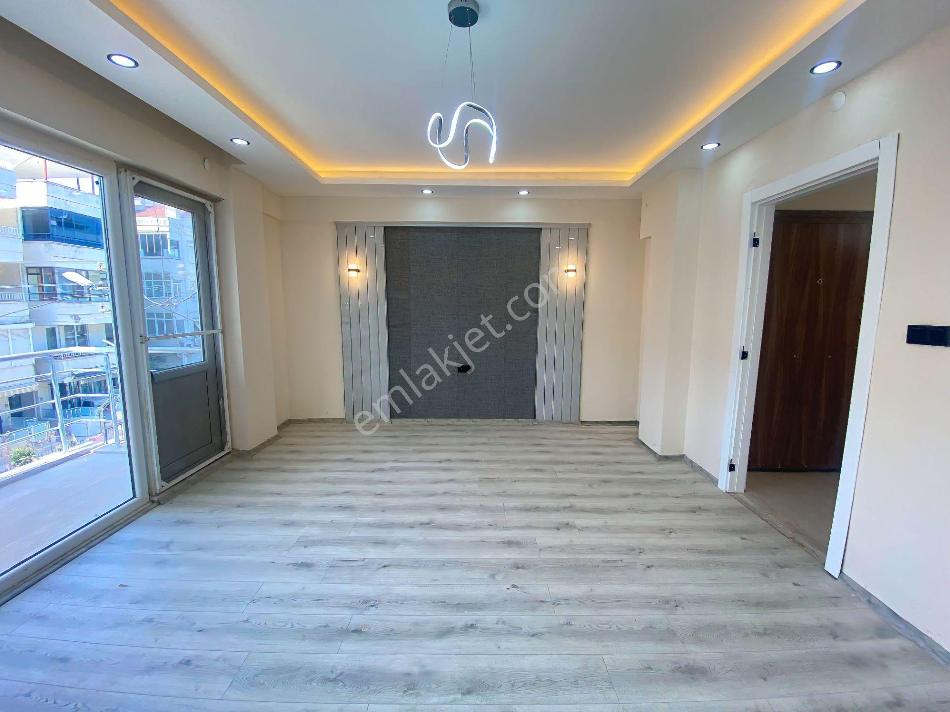 🛑🛑aktiften Akçay Merkez'de Satılık Ebeveyn Banyolu Arakat Harika Tasarım 2+1 Daire — fotoğraf 8