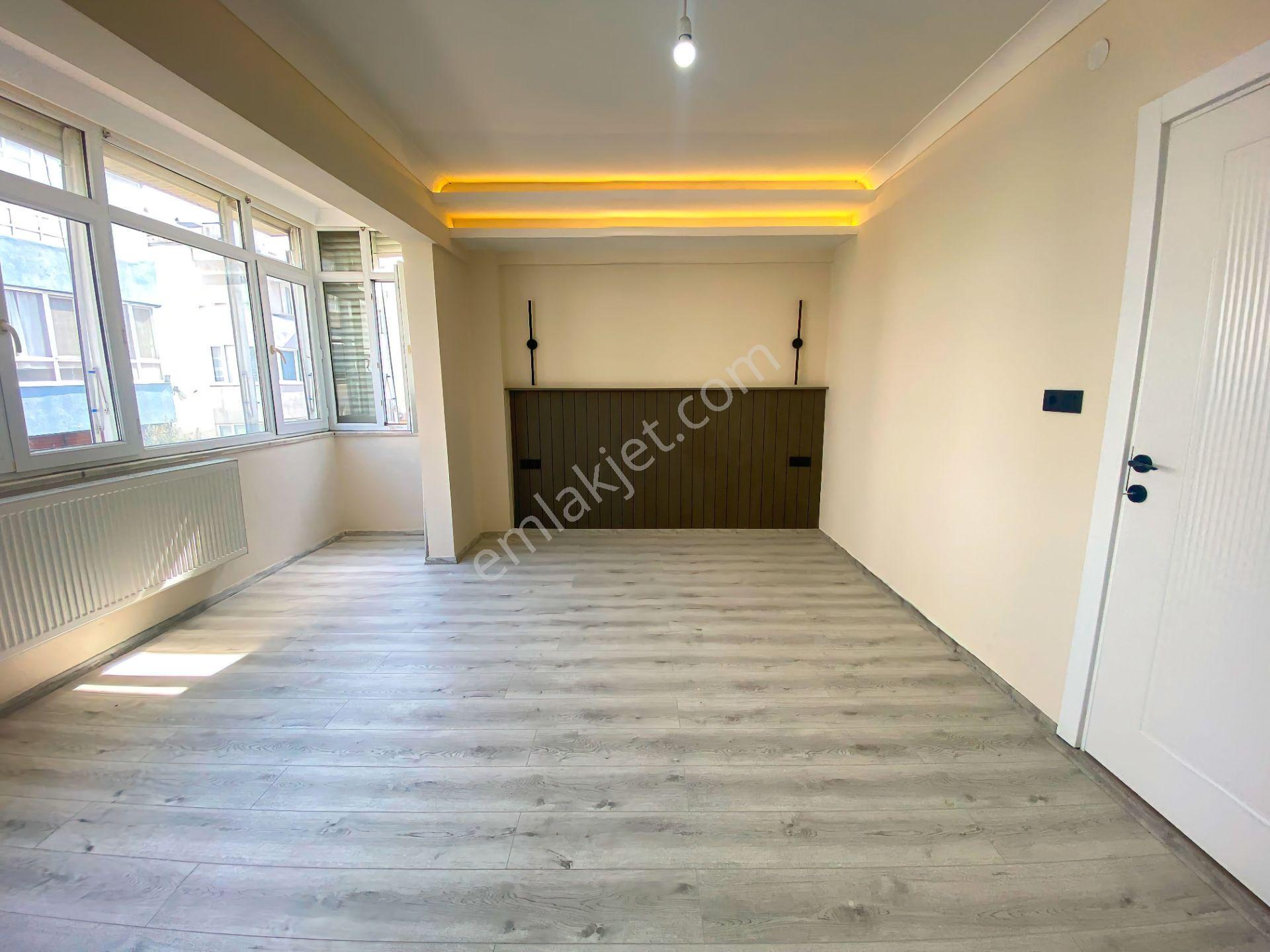 🛑🛑aktiften Akçay Merkez'de Satılık Ebeveyn Banyolu Arakat Harika Tasarım 2+1 Daire — fotoğraf 15