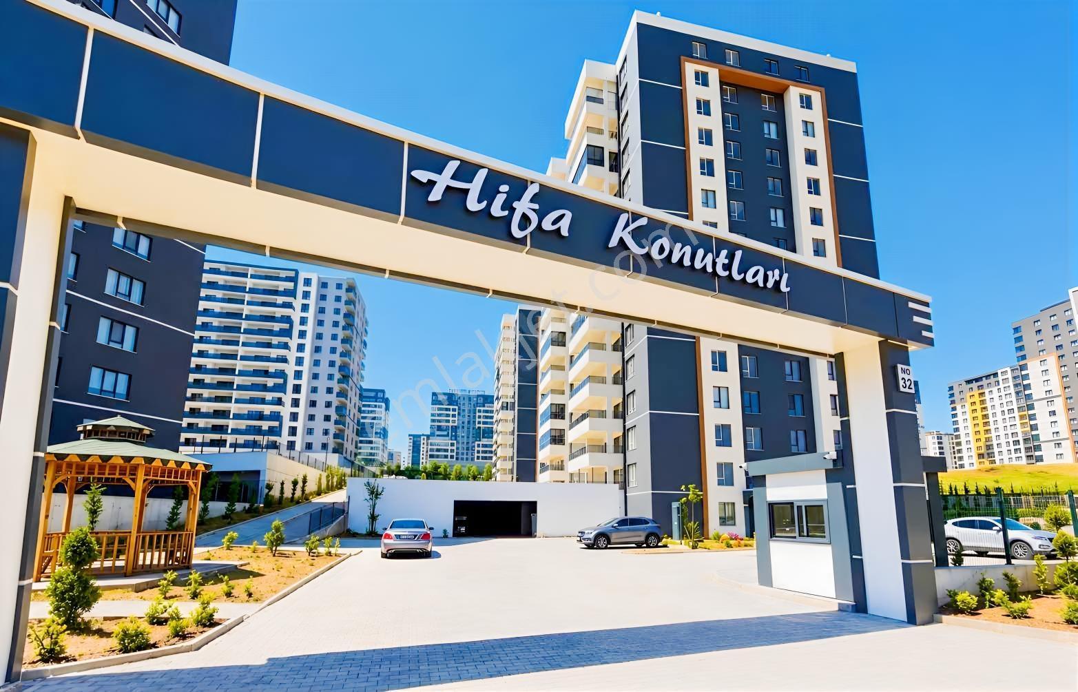 Cumhuriyet Mah (Yeni Batı) Hifa Konutları 187 M2 Satılık 4+1