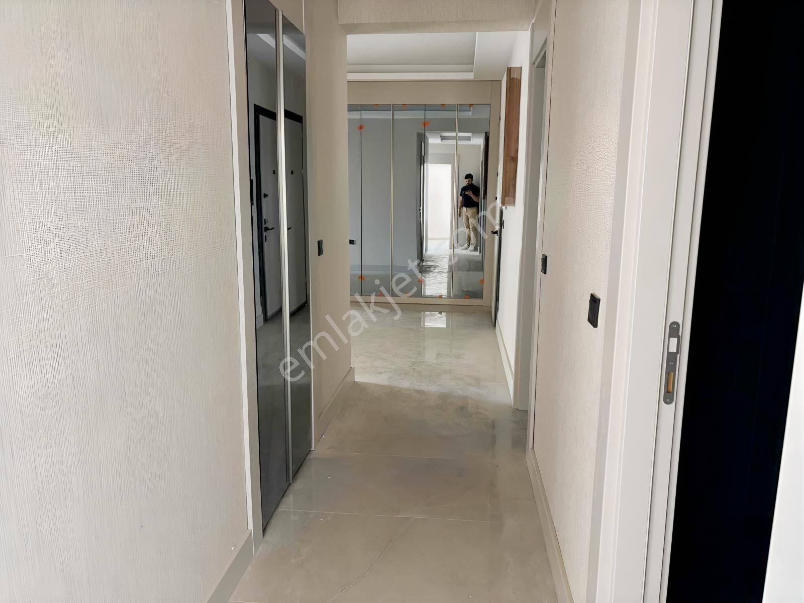 Cumhuriyet Mah (yeni Batı) Hifa Konutları 187 M2 Satılık 4+1 — fotoğraf 20