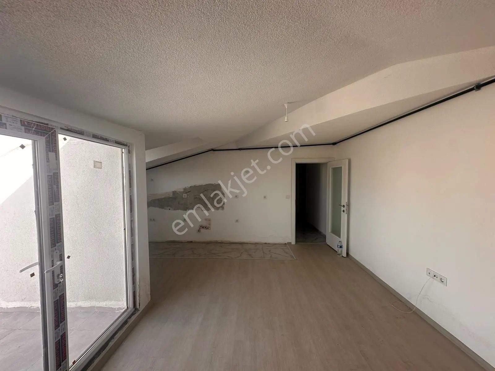 Merkez Gayrimenkulden Cihangirde 4+2 Sıfır Dubleks — fotoğraf 24