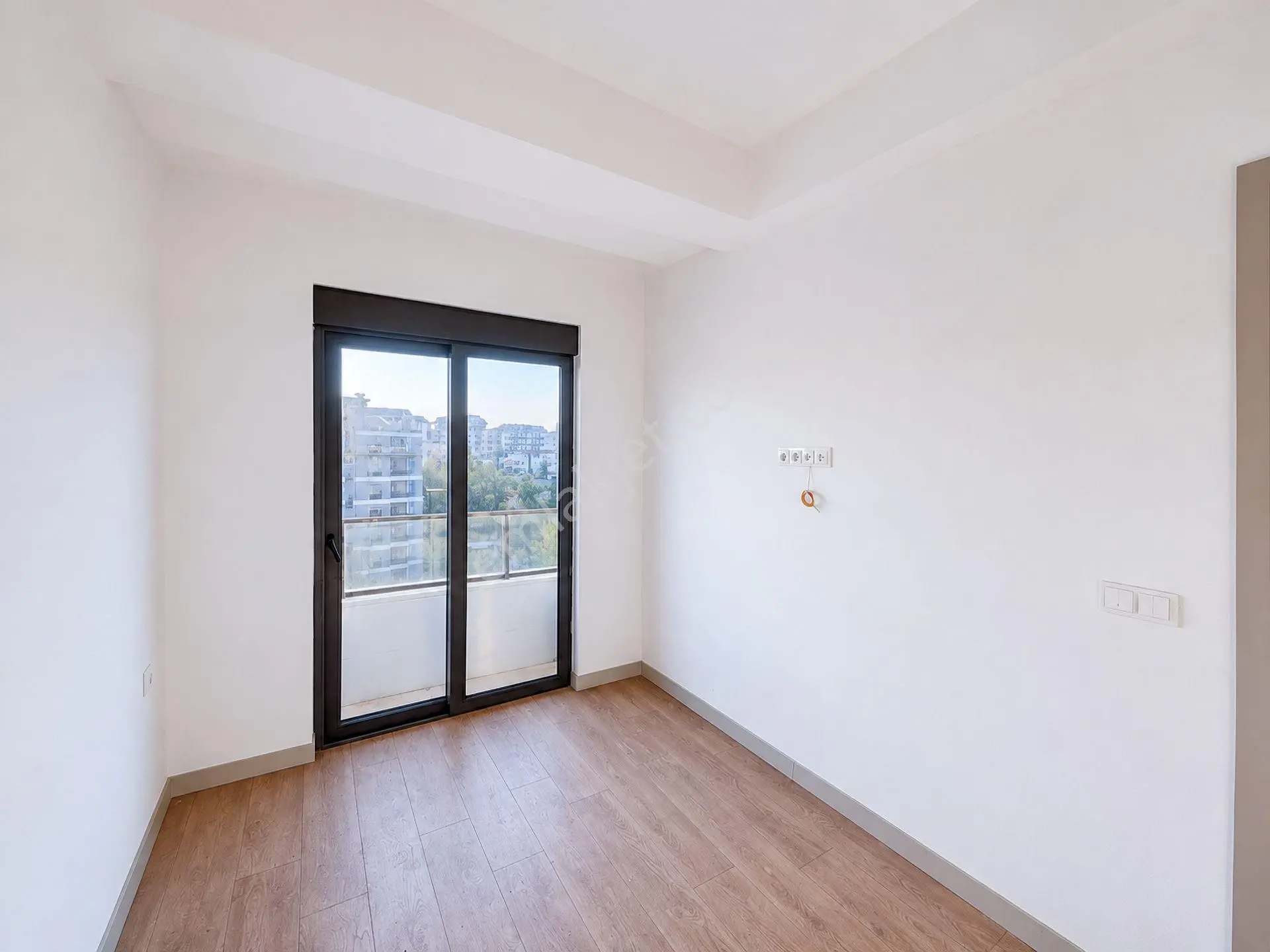 Alanya Avsallar’da Denize Yakın Site İçi Manzaralı 2+1 Dubleks — fotoğraf 21