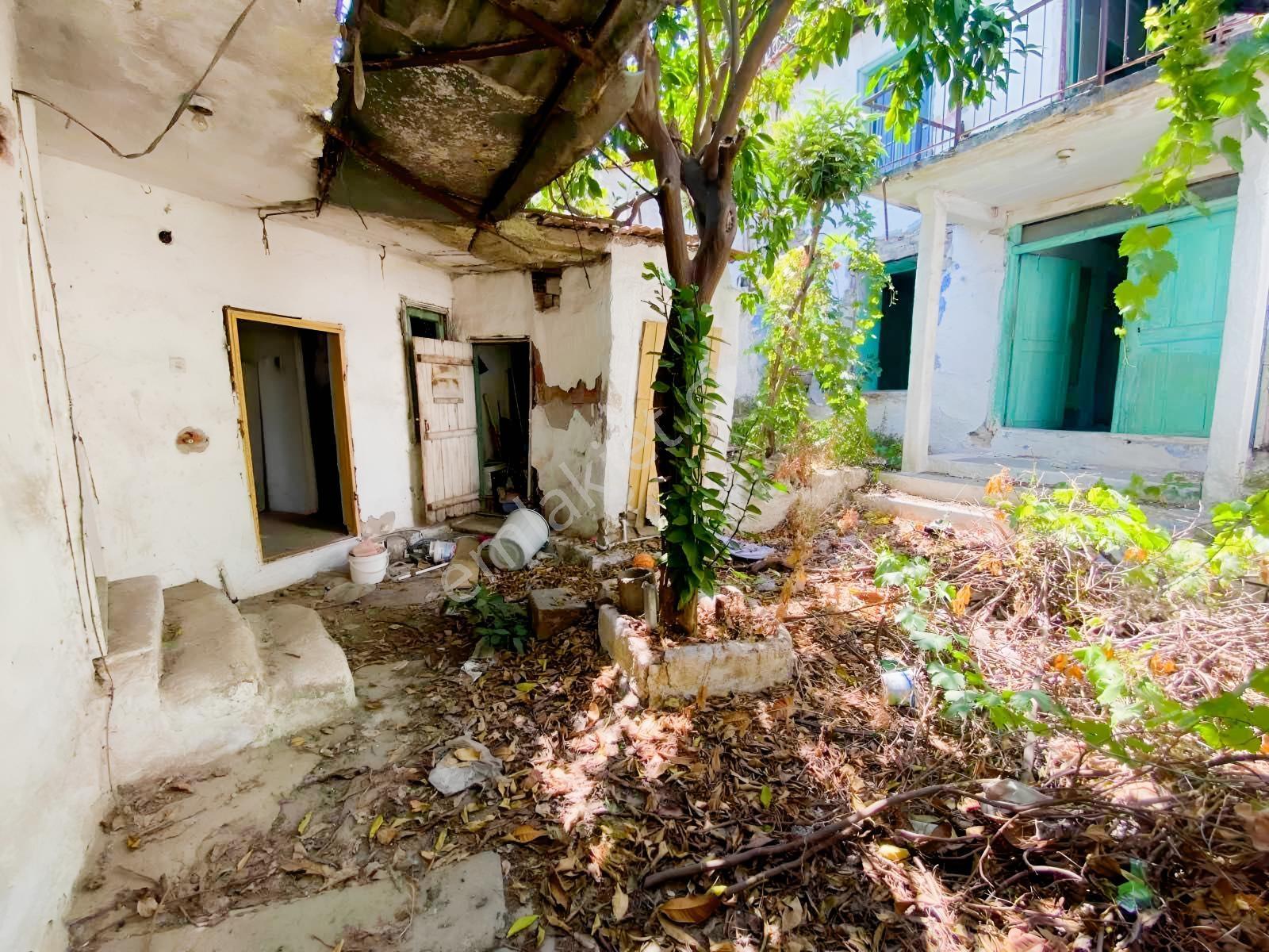 Şadırvan Civari İçinde 2 Adet Evi Bulunan 157 M² Müstakil — fotoğraf 5