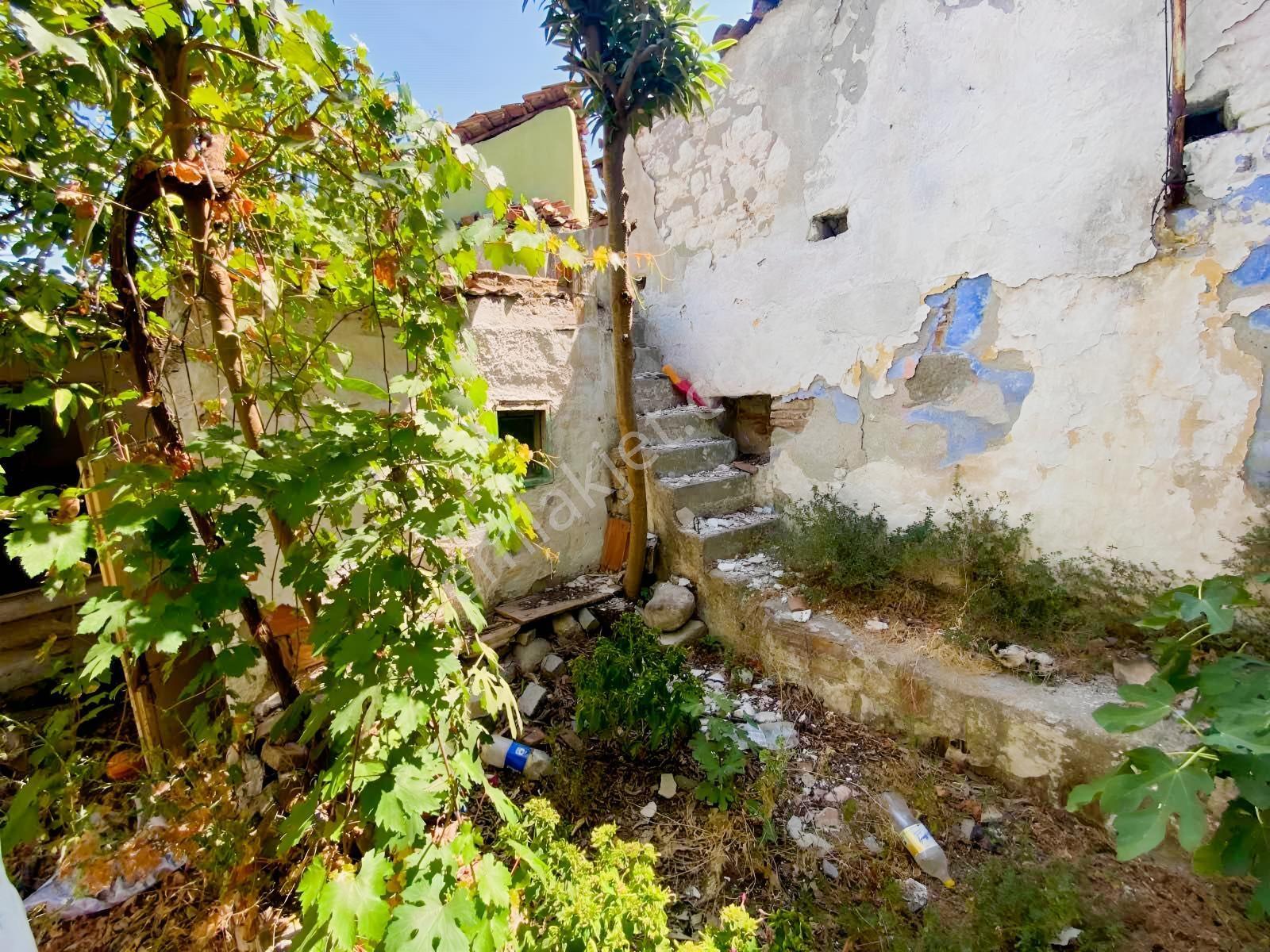 Şadırvan Civari İçinde 2 Adet Evi Bulunan 157 M² Müstakil — fotoğraf 8