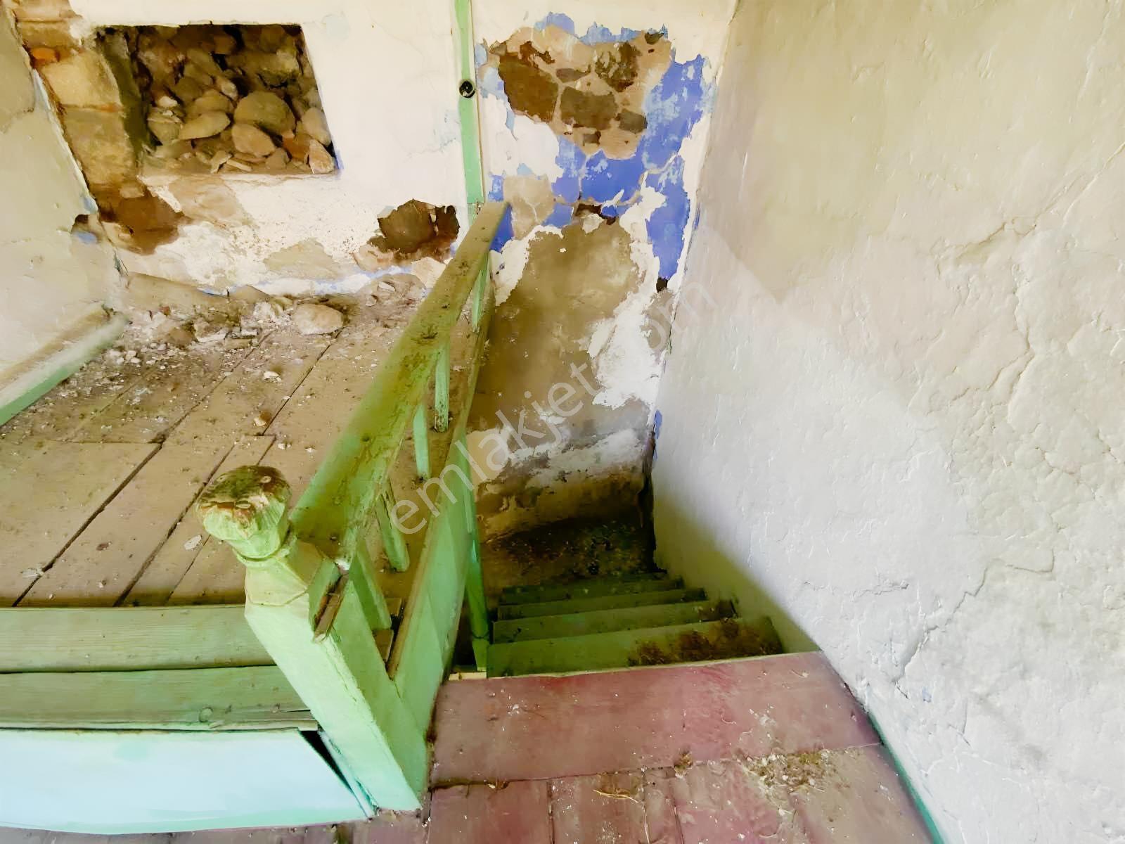 Şadırvan Civari İçinde 2 Adet Evi Bulunan 157 M² Müstakil — fotoğraf 17