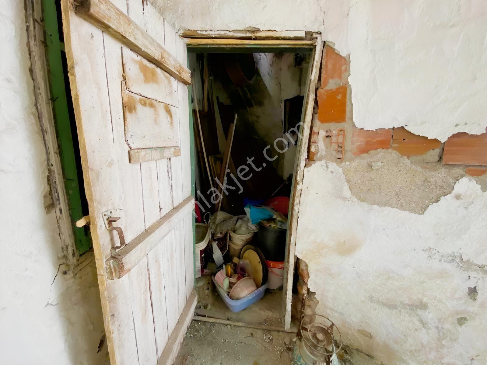 Şadırvan Civari İçinde 2 Adet Evi Bulunan 157 M² Müstakil — fotoğraf 24