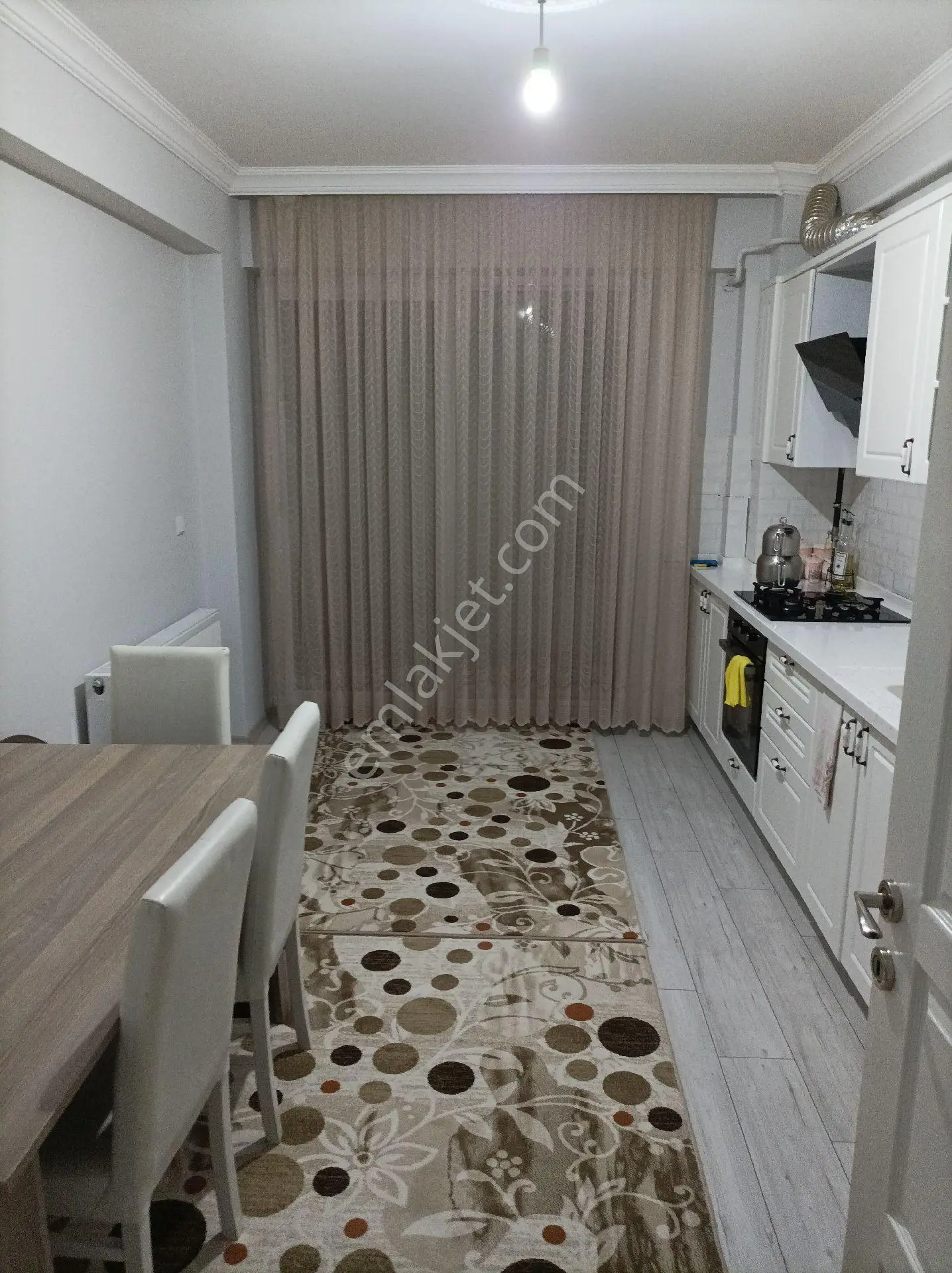 Yardımcı Emlaktan Şeyhcui Sgk Üzerinde Geniş M2'li Satılık — fotoğraf 8