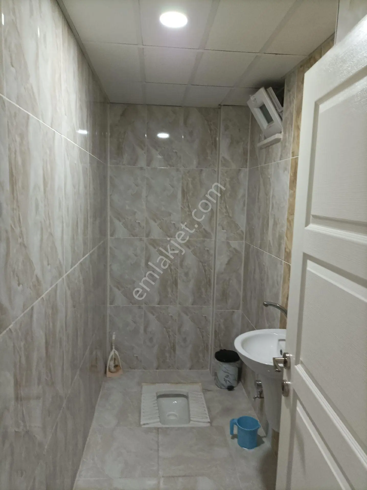 Yardımcı Emlaktan Şeyhcui Sgk Üzerinde Geniş M2'li Satılık — fotoğraf 30