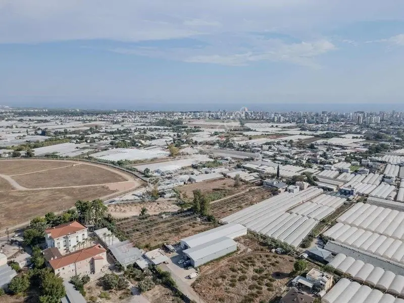 Güzelbağ Mahallesinde Yola Cephe Satılık Arazi — fotoğraf 2