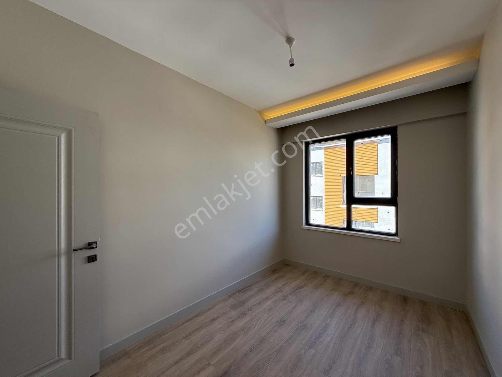 "alaçatı" İncekte Arakat Güney Cephe Lüks&şık Tasarım 2+1 Daire — fotoğraf 14