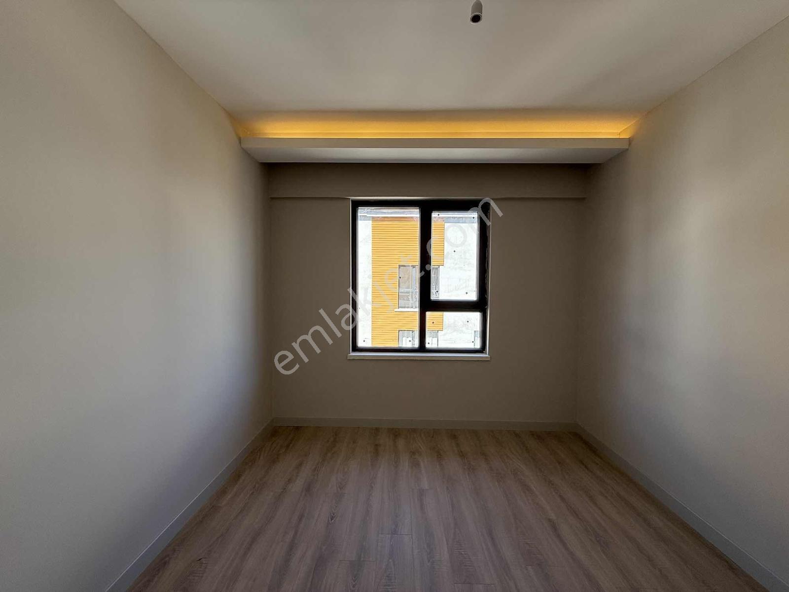 "alaçatı" İncekte Arakat Güney Cephe Lüks&şık Tasarım 2+1 Daire — fotoğraf 26