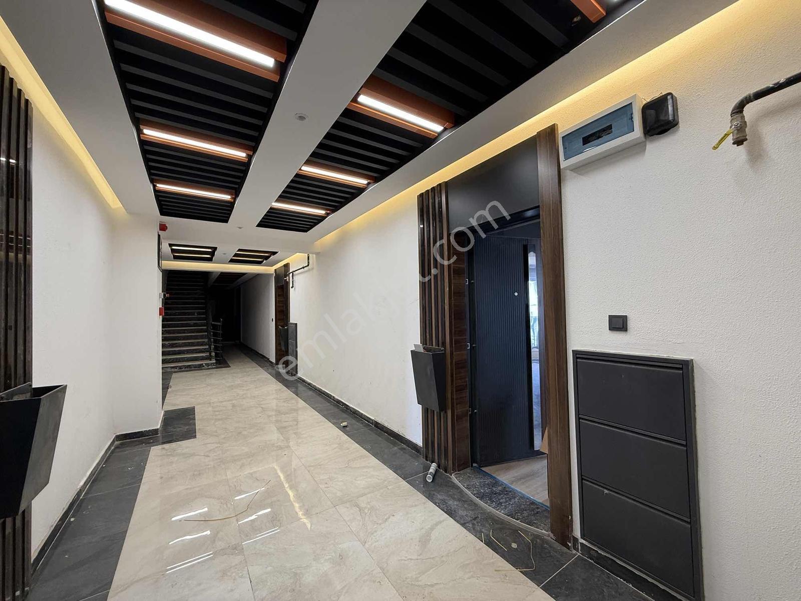 "alaçatı" İncekte Arakat Güney Cephe Lüks&şık Tasarım 2+1 Daire — fotoğraf 36