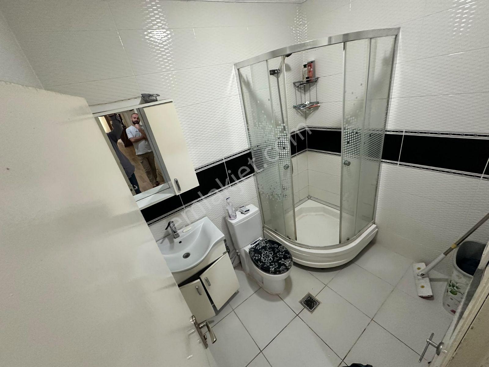 Gazino 3+1 Metro Yanı 135 M2 Bağımsız Cadde Üzerinde — fotoğraf 7